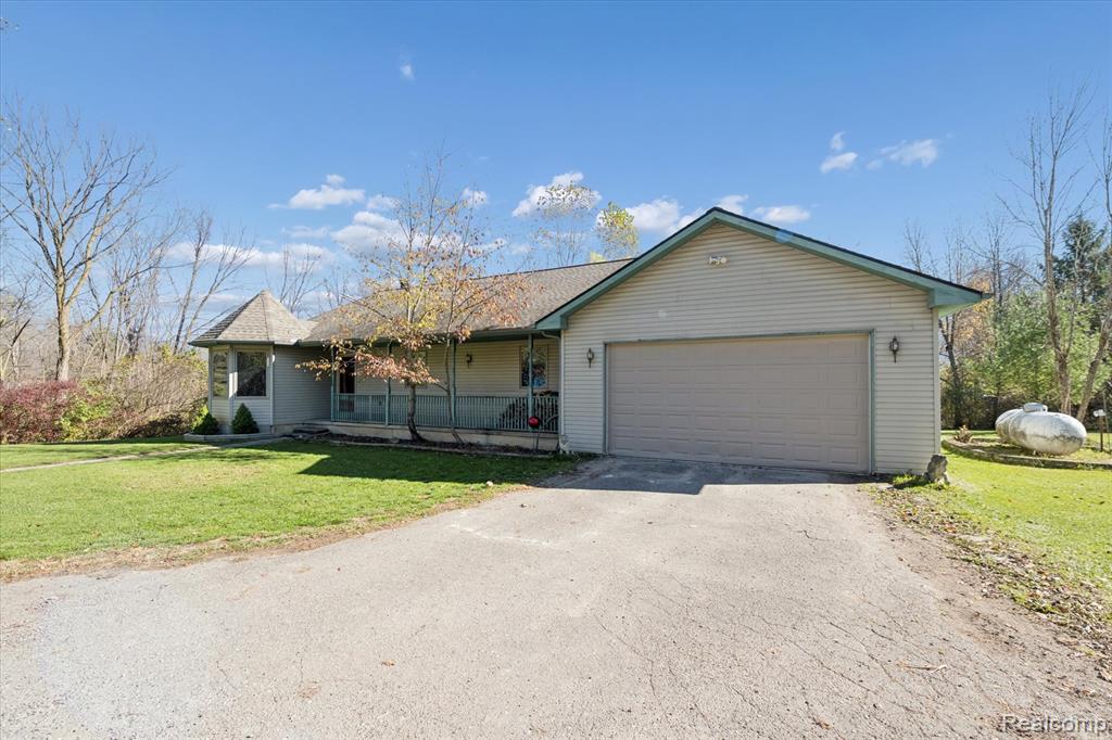 4842 Preston Road Howell, MI 48855 - Photo 47 of 77 Gallery Image 47