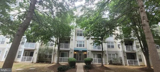 $215,000 | 13900 Farnsworth Lane, Unit 4301, Upper Marlboro, MD 20772