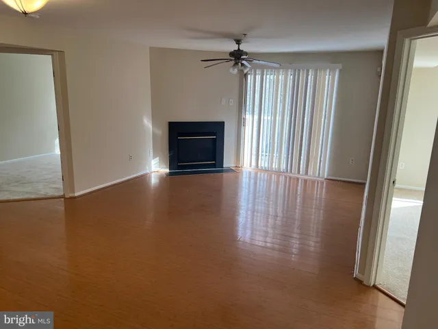 $215,000 | 13900 Farnsworth Lane, Unit 4301, Upper Marlboro, MD 20772