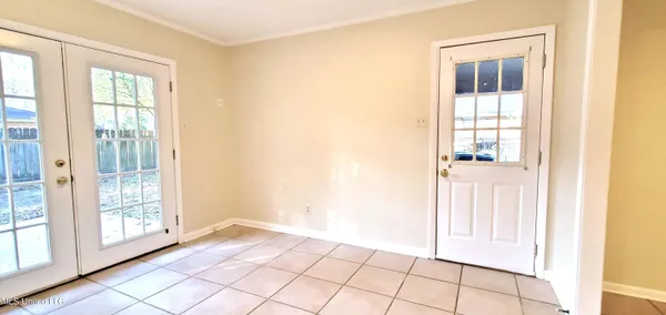 $1,425 | 2606 Youpon Street, Ocean Springs, MS 39564