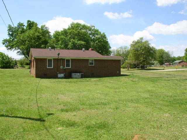 123 Sylvia Road Belton, SC 29627 - Photo 5 of 22
