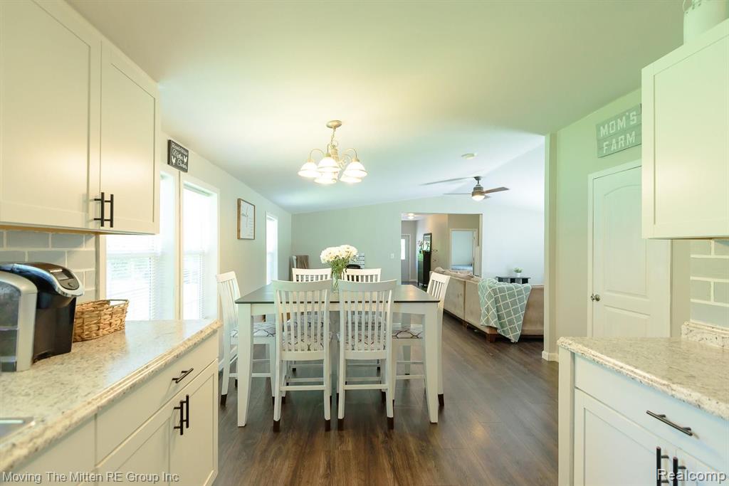 6543 Oakville Waltz Road Carleton, MI 48117 - Photo 12 of 52 Gallery Image 12