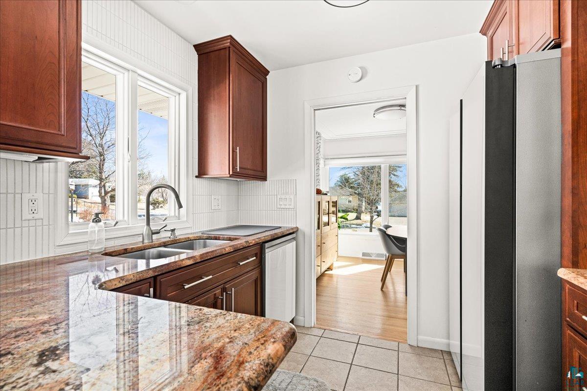 915 Northland Avenue Duluth, MN 55804 - Photo 11 of 36