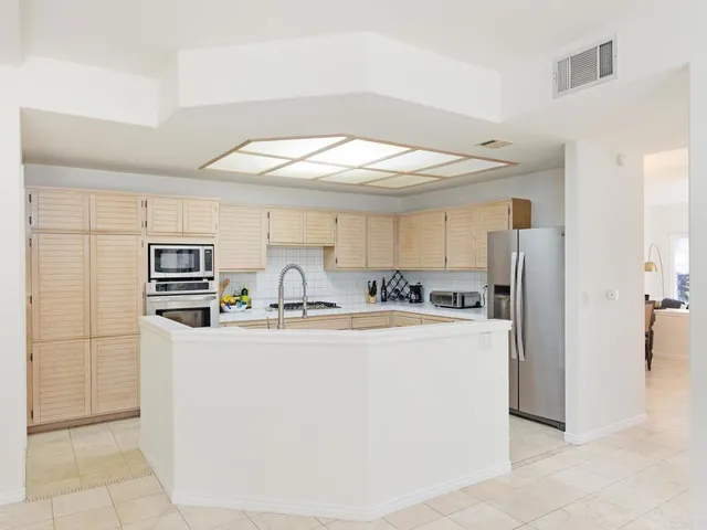 $1,135,000 | 5602 Roundtree Place, Westlake Village, CA 91362