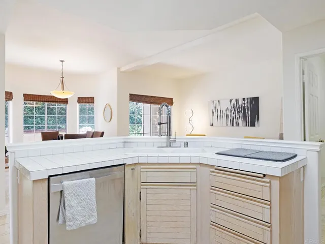 $1,135,000 | 5602 Roundtree Place, Westlake Village, CA 91362