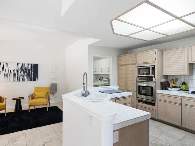 $1,135,000 | 5602 Roundtree Place, Westlake Village, CA 91362