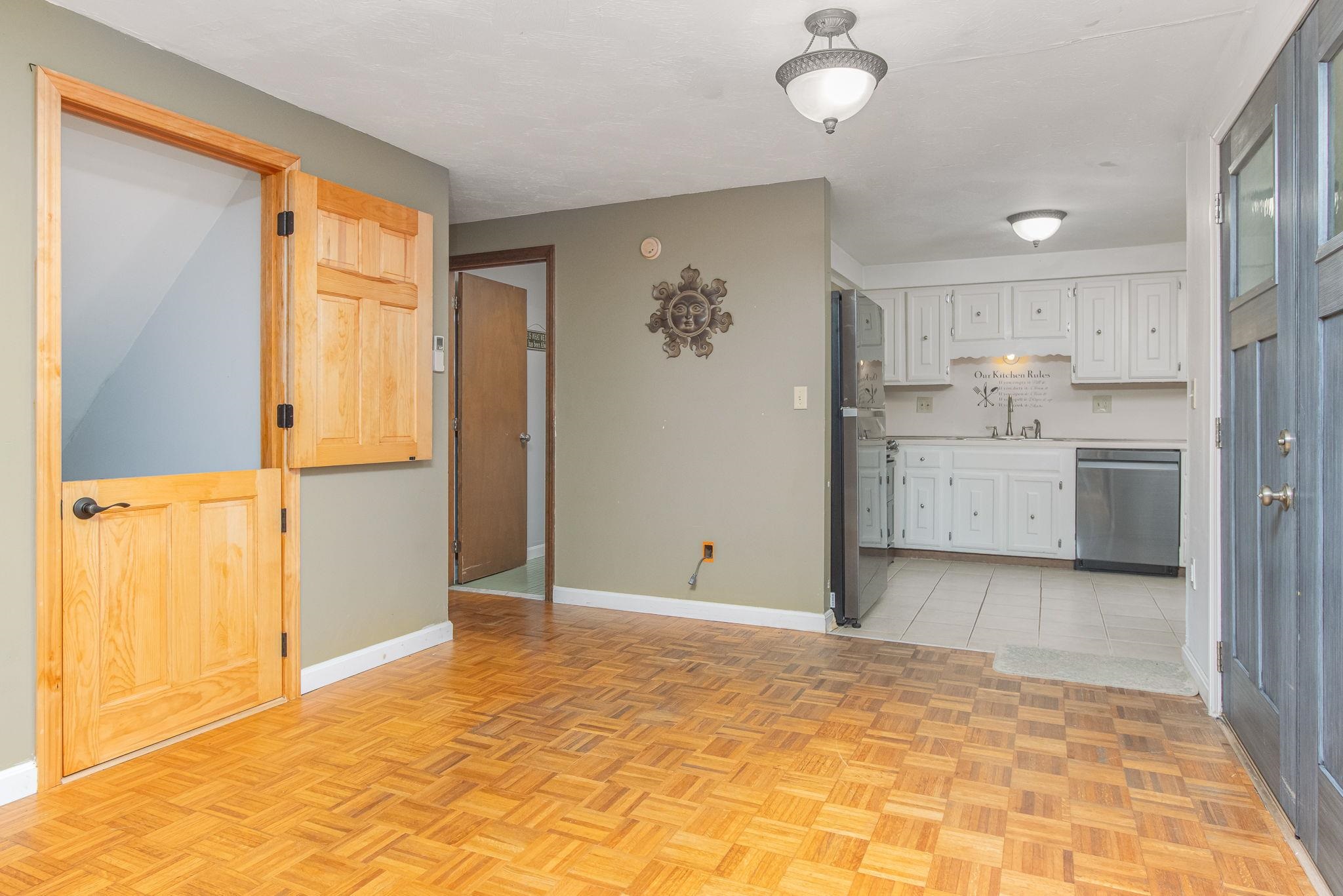 20 Redfield Circle Derry, NH 03038 - Photo 21 of 54