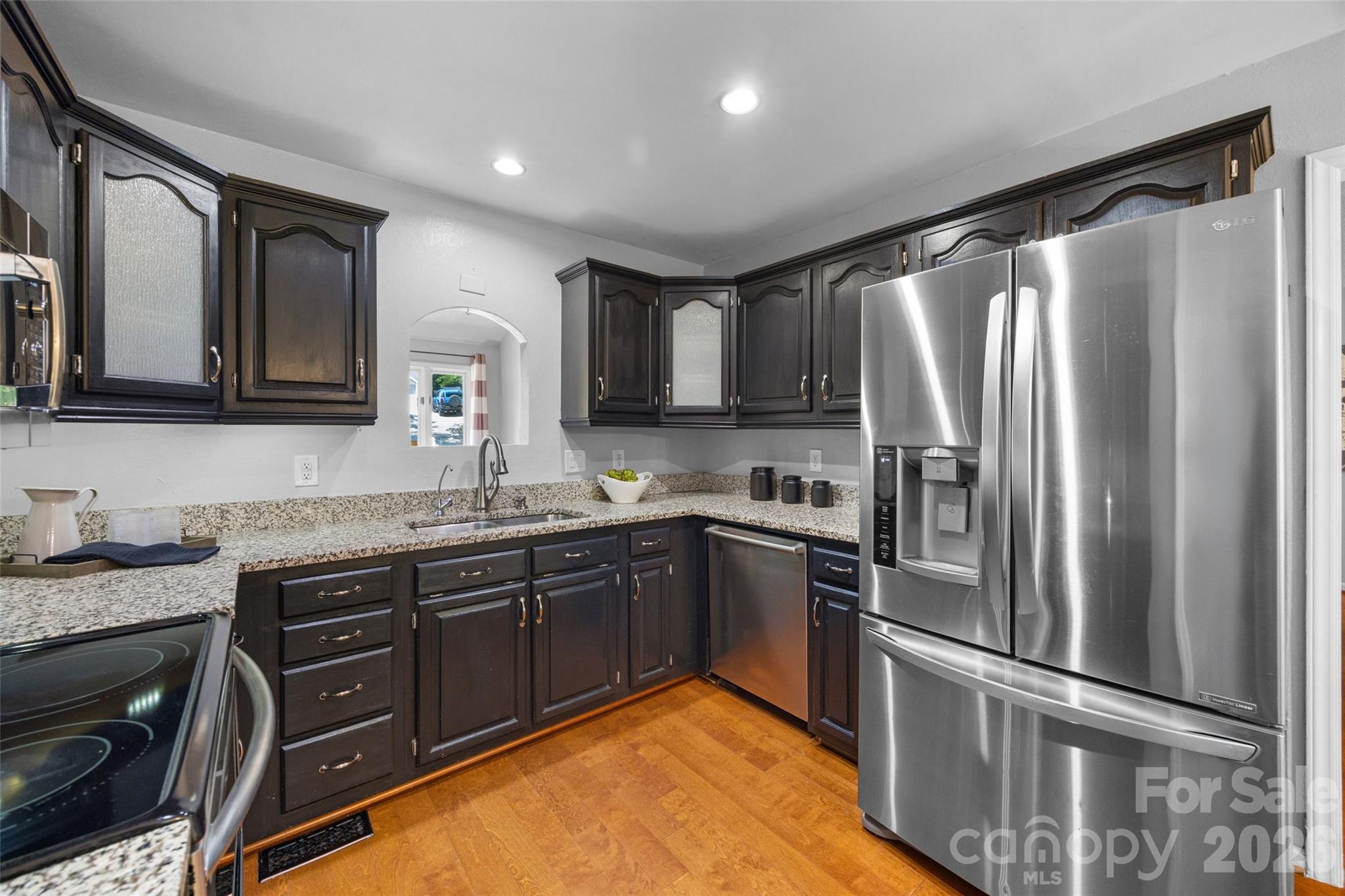 7057 Mariners Court Tega Cay, SC 29708 - Photo 12 of 44