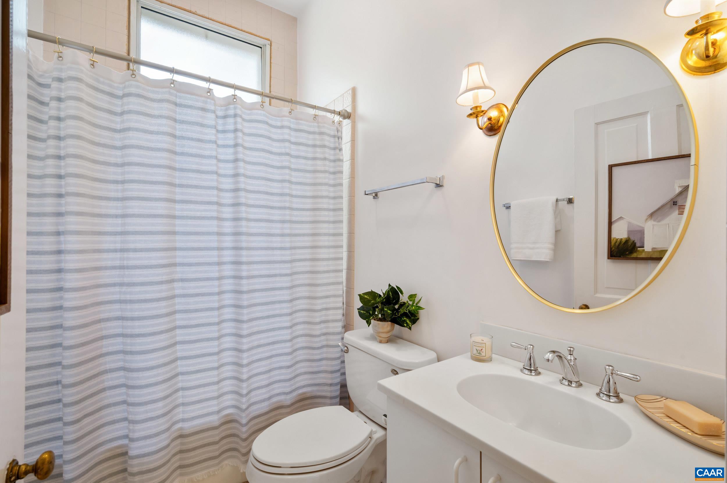 900 Rugby Road Charlottesville, VA 22903 - Photo 13 of 29 Gallery Image 13