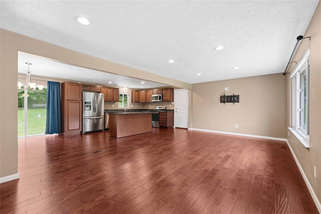1131 Old Rte 31 Mount Pleasant, PA 15666 - Photo 6 of 45
