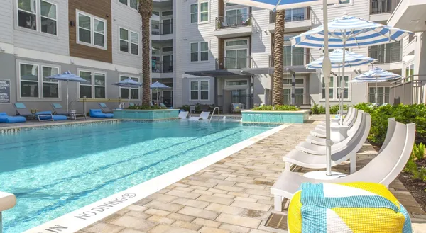 $1,285 | 9330 South Main Street, Unit 222, Houston, TX 77025
