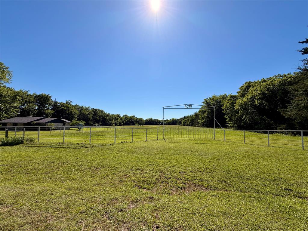 7615 Farm To Market 1499 Sumner, TX 75486 - Photo 4 of 18