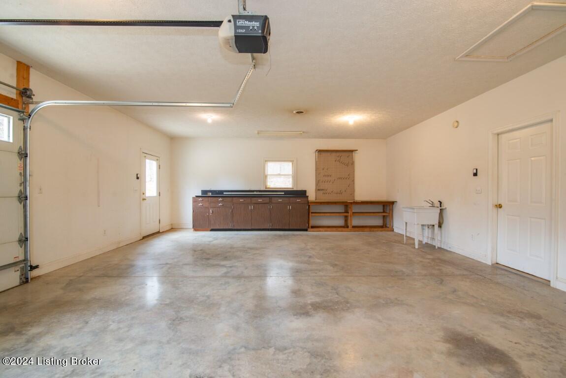 117 Rhodelia Road Payneville, KY 40157 - Photo 44 of 69 117 Rhodelia Road-43