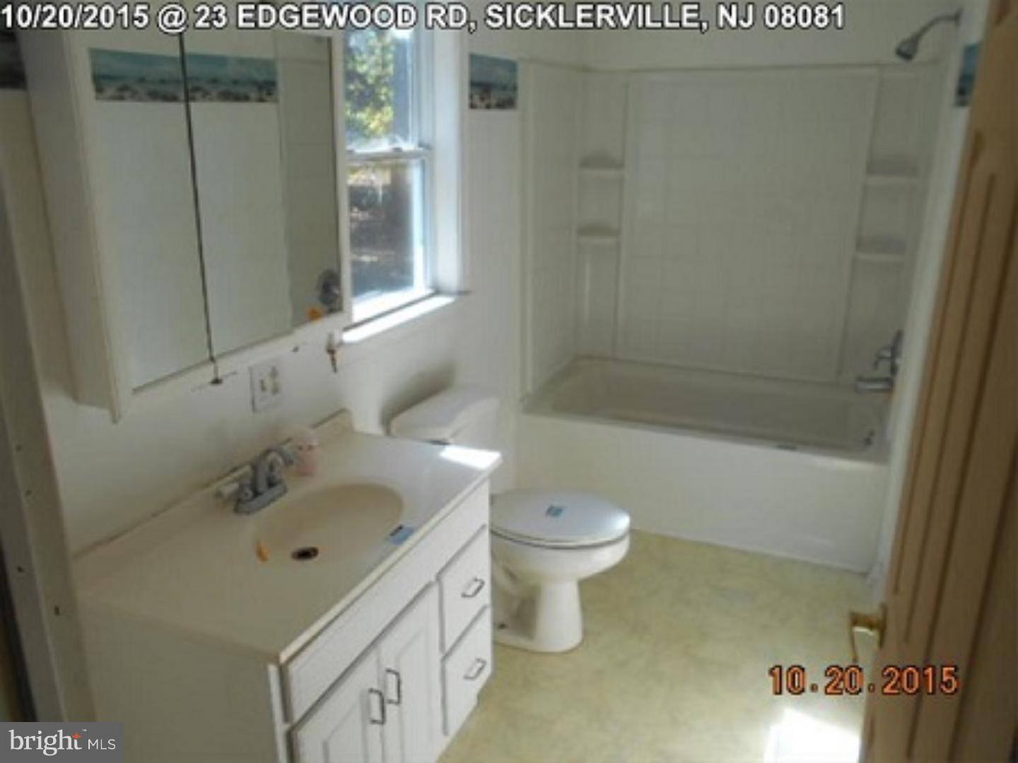 23 Edgewood Road Sicklerville, NJ 08081 - Photo 5 of 8