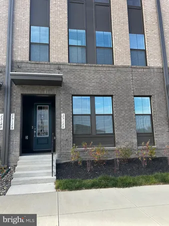 $3,700 | 2512 West Peninsula Drive, Baltimore, MD 21230