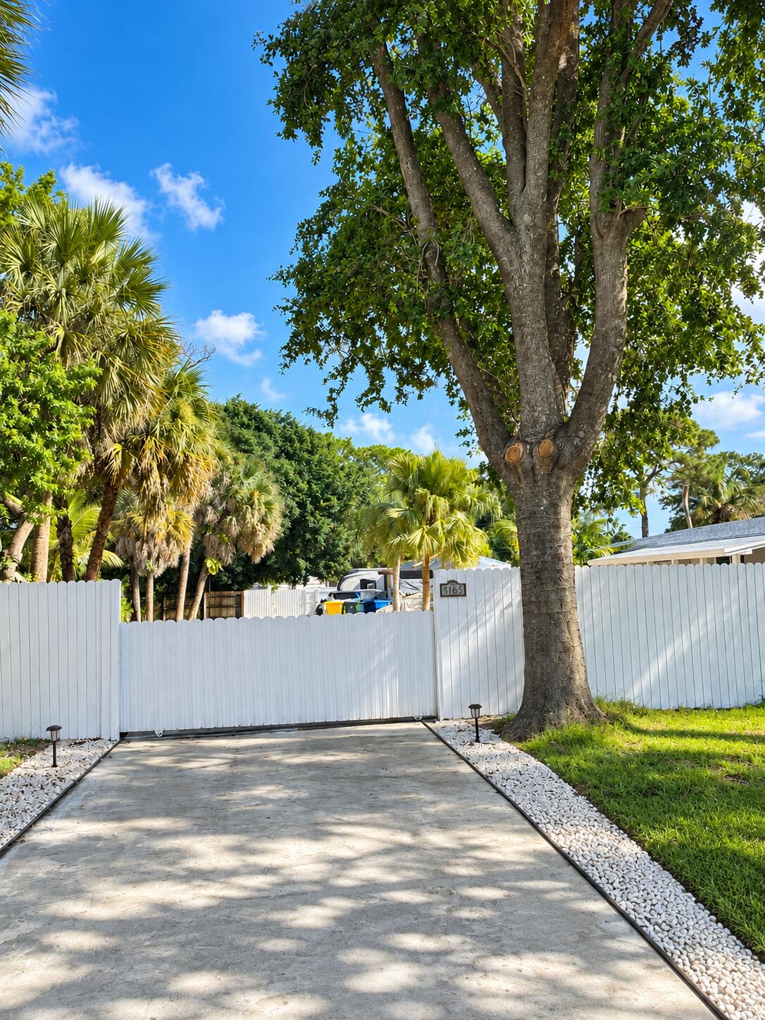 5163 Club Road Haverhill, FL 33415 - Photo 2 of 33 03D8A853-60D0-4932-9664-CF70EE43B825