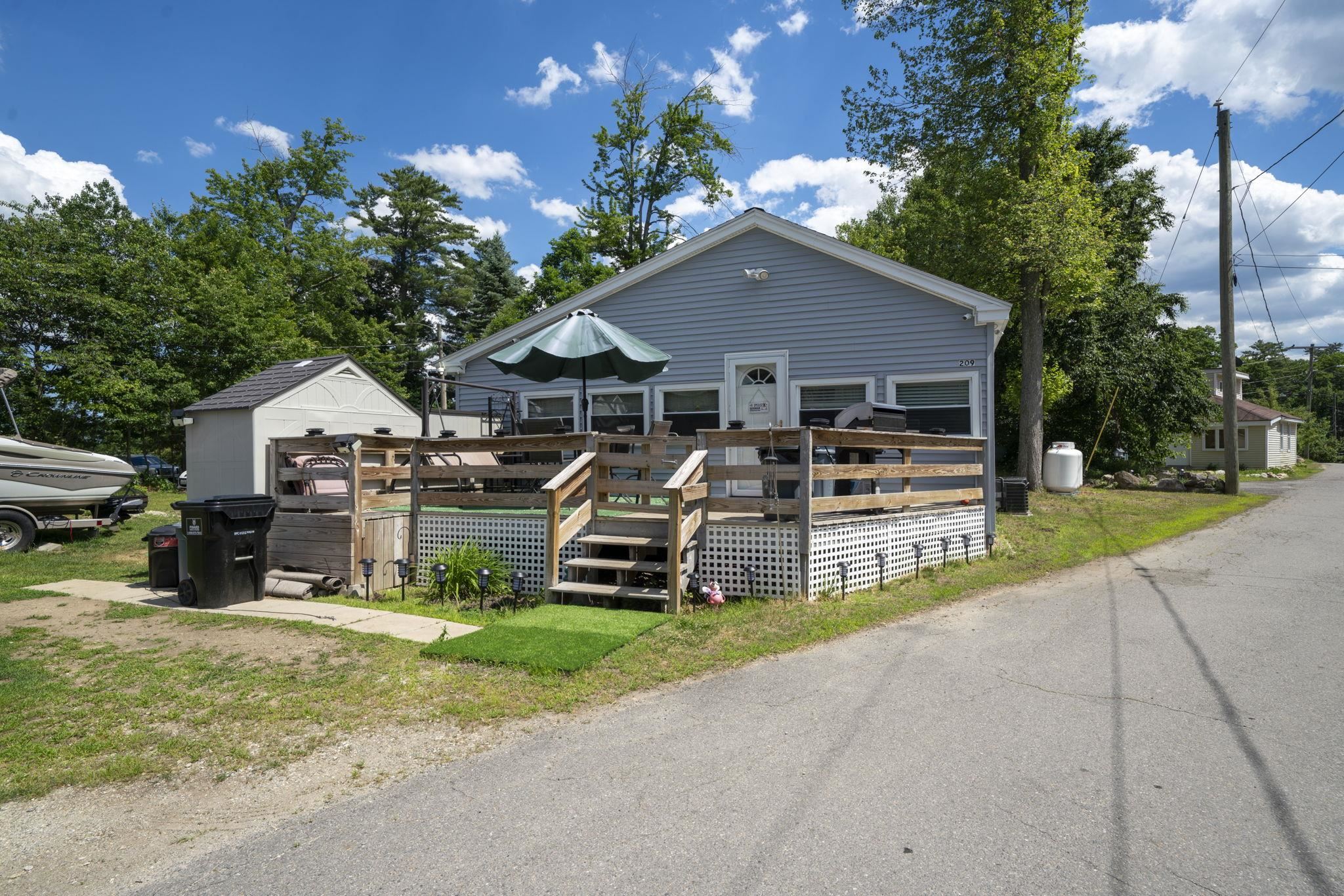 209 Chases Grove Road Derry, NH 03038 - Photo 32 of 58