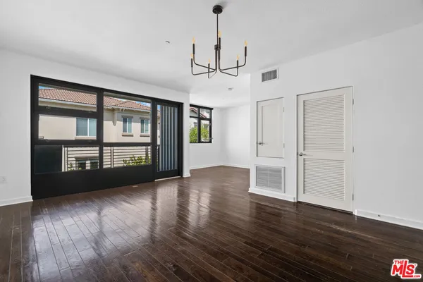 $815,000 | 13045 Pacific Promenade, Unit 340, Los Angeles, CA 90094