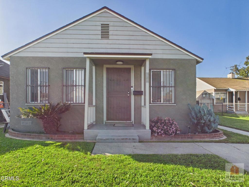 524 West Almond Street Compton, CA 90220 - Photo 1 of 15 Front of House