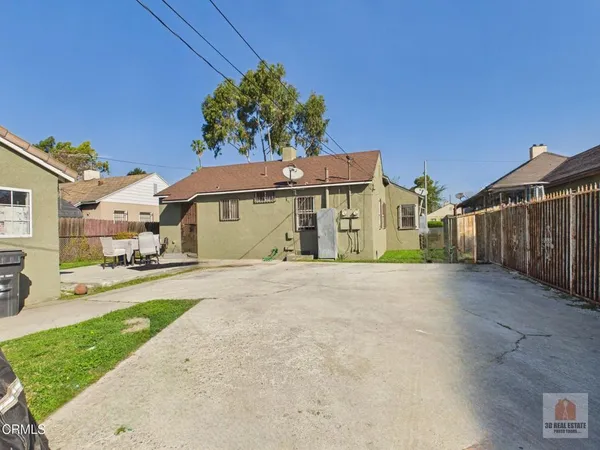 $660,000 | 524 West Almond Street, Compton, CA 90220