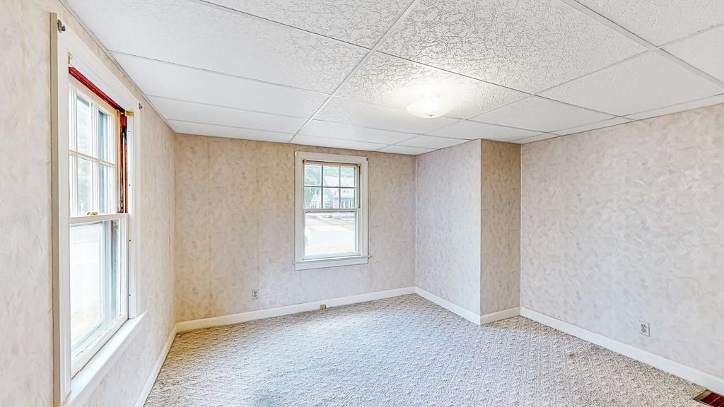 210 Windemere Street Springfield, MA 01104 - Photo 16 of 27 Gallery Image 16