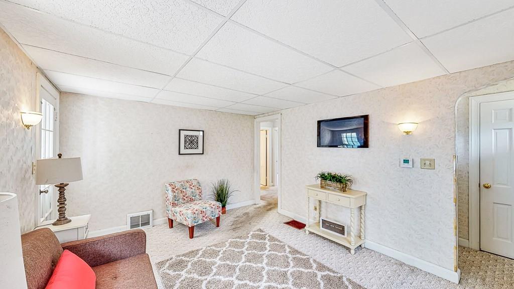 210 Windemere Street Springfield, MA 01104 - Photo 4 of 27 Gallery Image 4