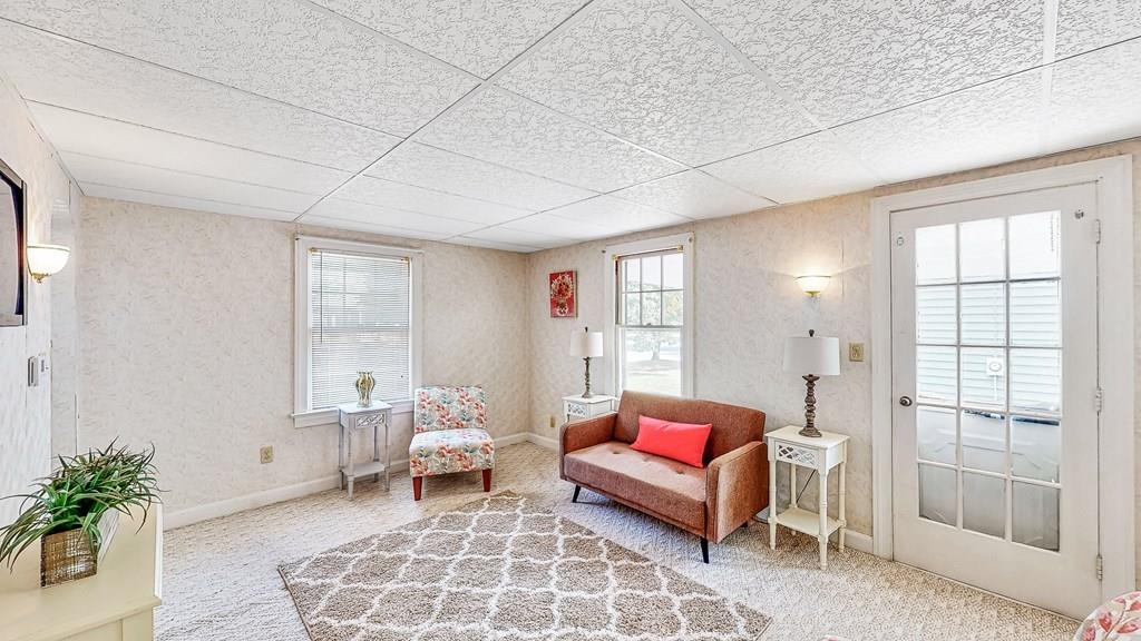 210 Windemere Street Springfield, MA 01104 - Photo 6 of 27 Gallery Image 6