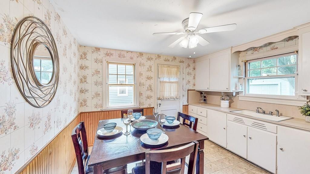210 Windemere Street Springfield, MA 01104 - Photo 7 of 27 Gallery Image 7
