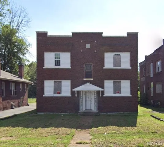 $12,500 | 2308 Ridge Avenue, East St. Louis, IL 62205