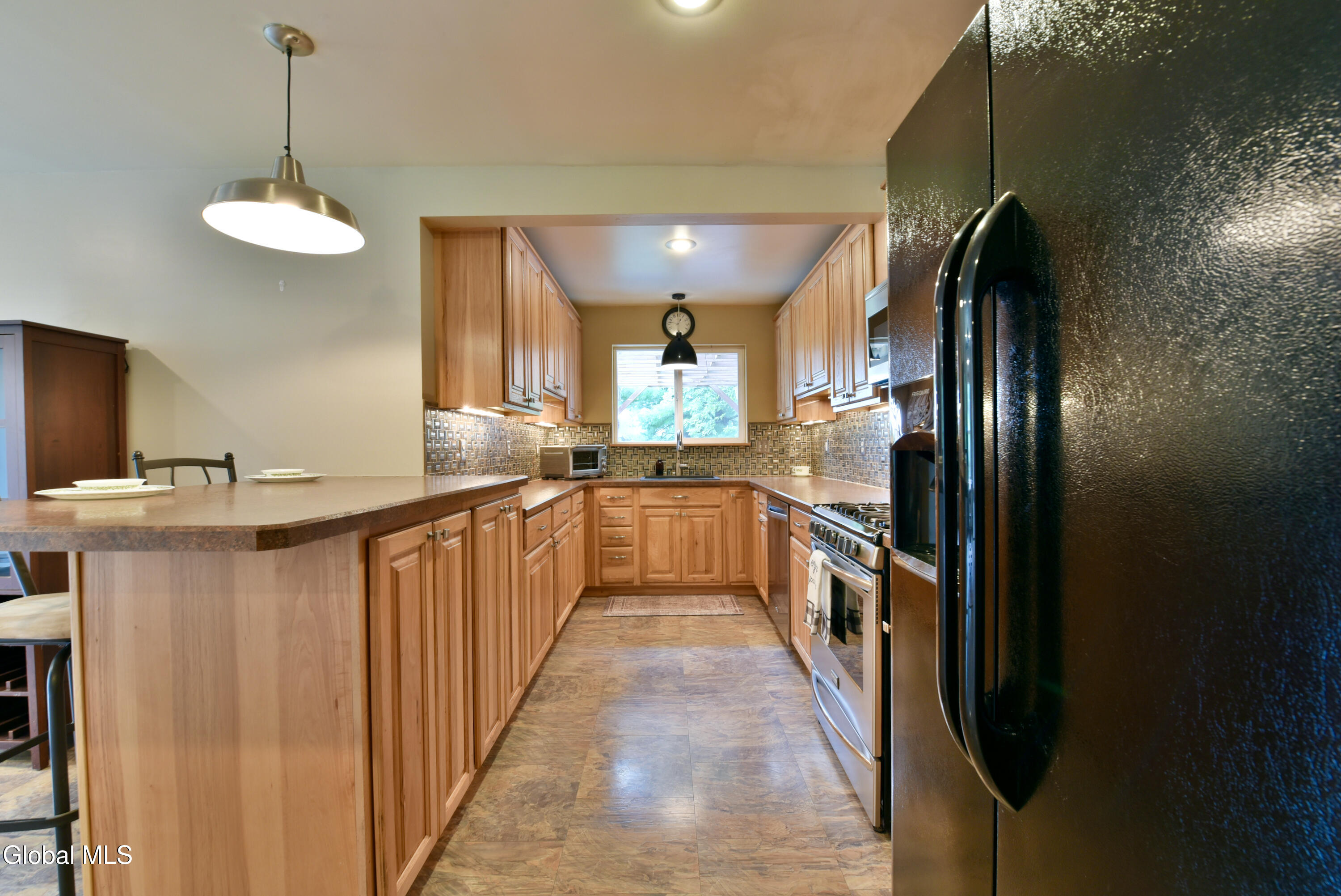 87 Lasher Road Bethlehem, NY 12158 - Photo 17 of 52 15