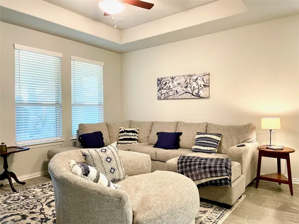 $2,300 | 8319 Divot Trace, Fulshear, TX 77441