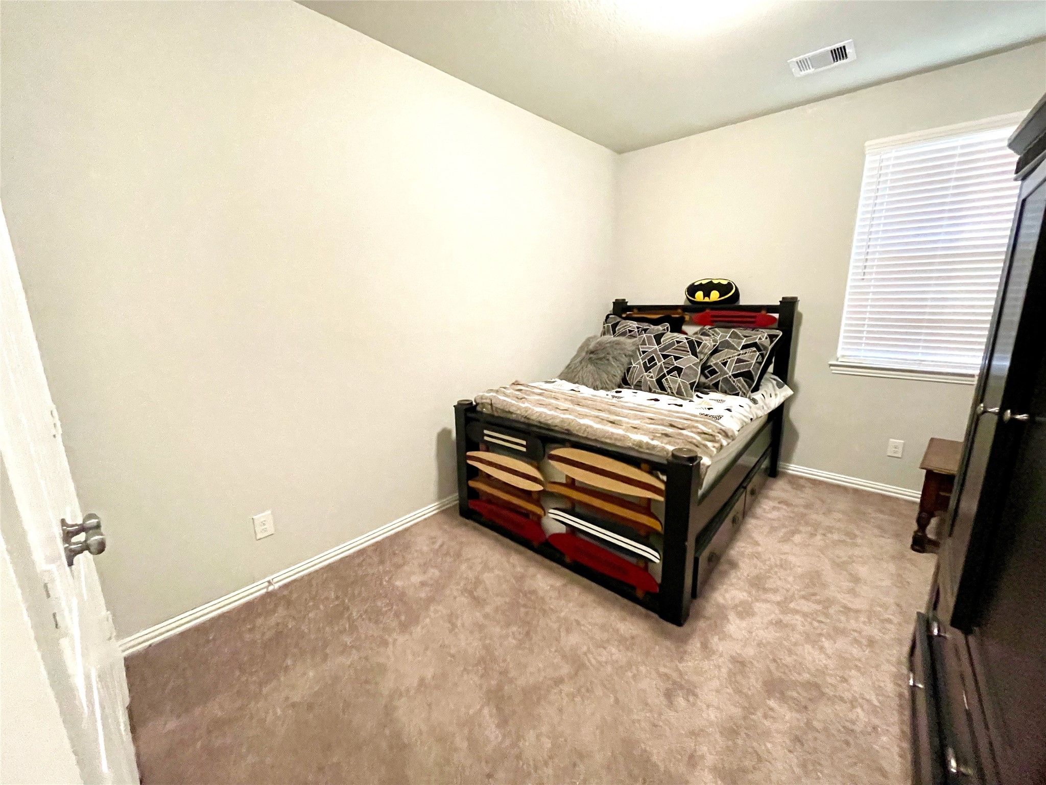 8319 Divot Trace Fulshear, TX 77441 - Photo 25 of 37 Secondary bedroom 2