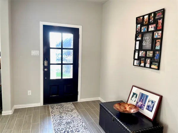 $2,300 | 8319 Divot Trace, Fulshear, TX 77441