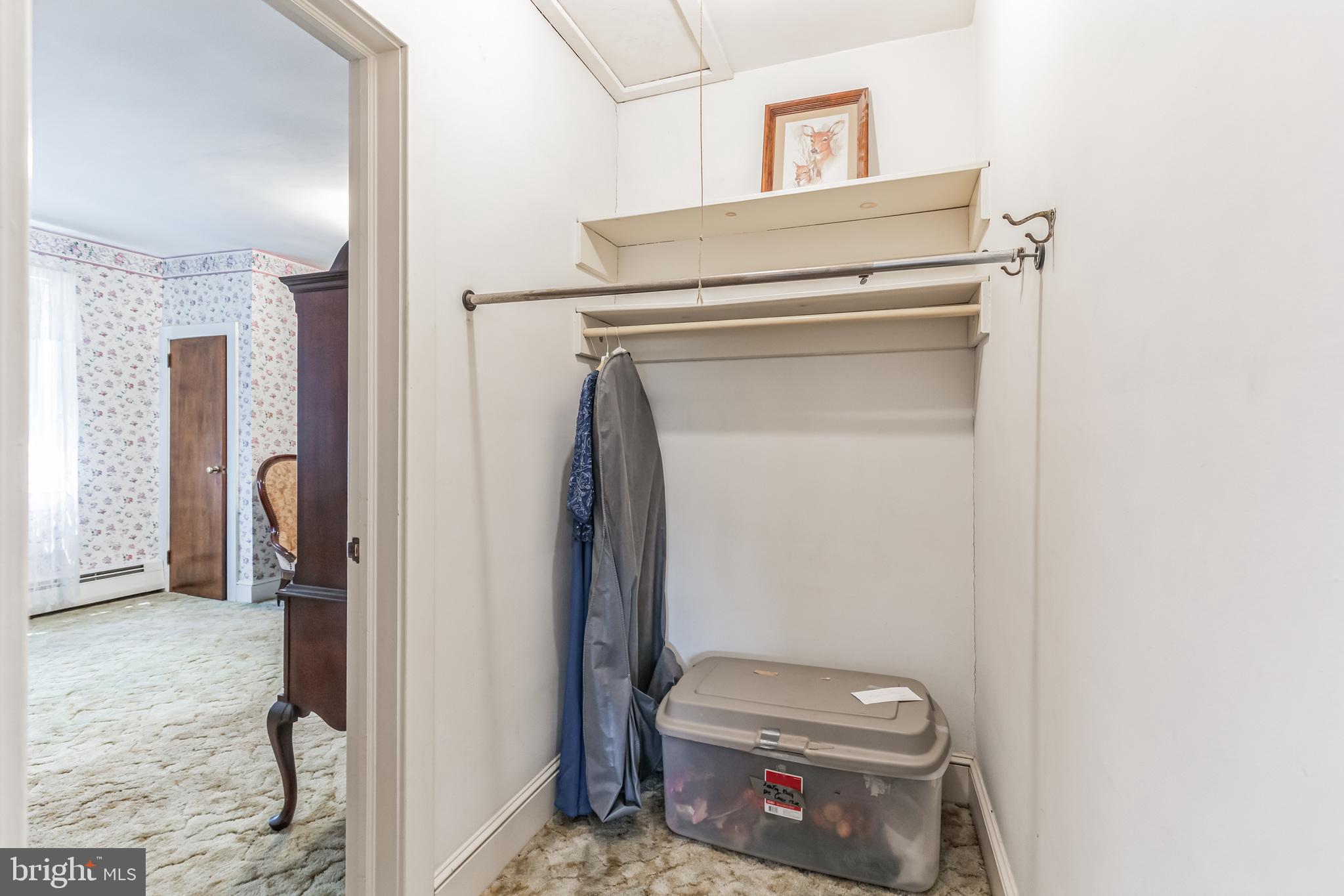 207 Radcliffe Road Glenside, PA 19038 - Photo 17 of 33 Primary Dressing Room