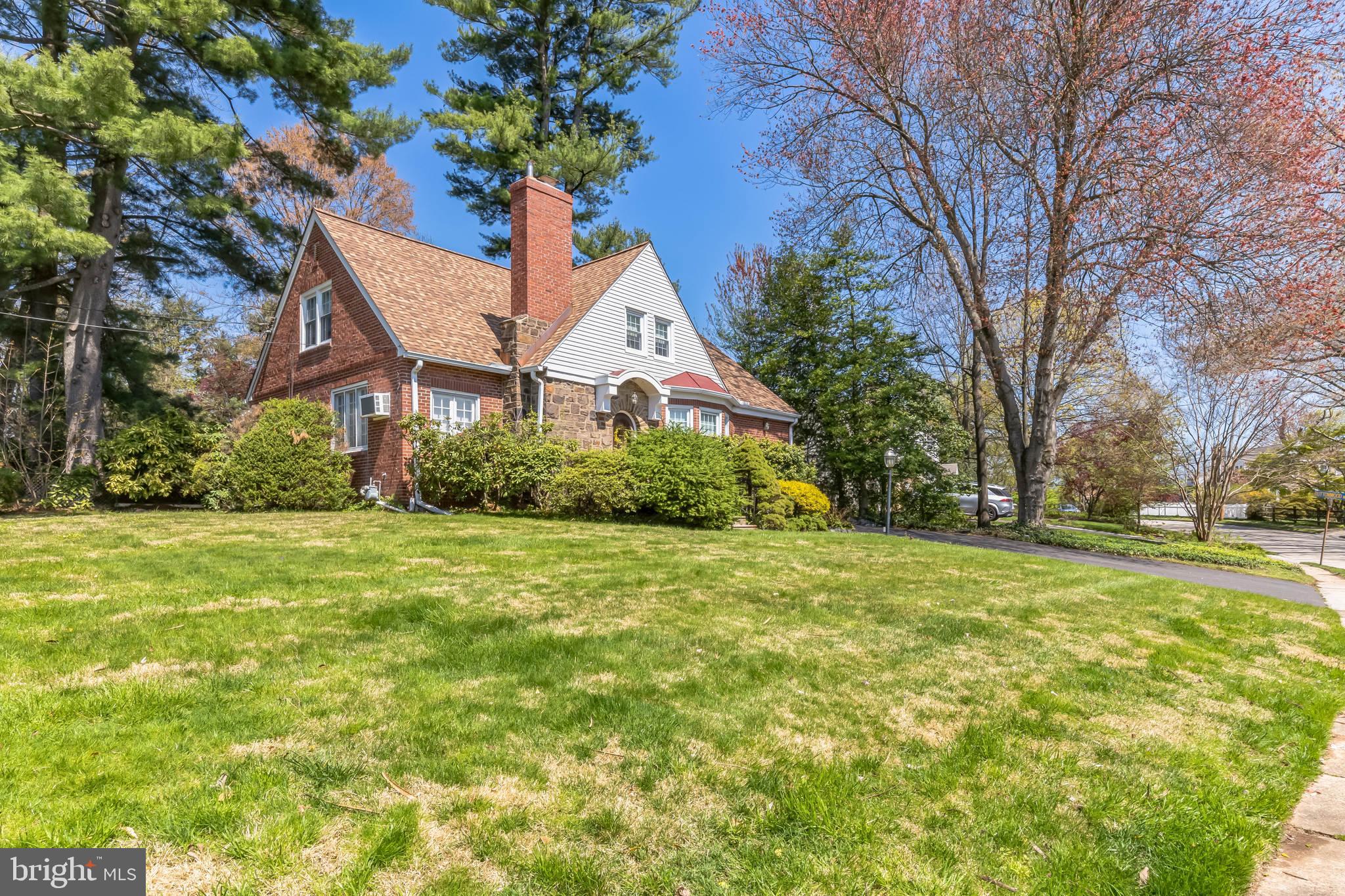 207 Radcliffe Road Glenside, PA 19038 - Photo 28 of 33 Side Yard