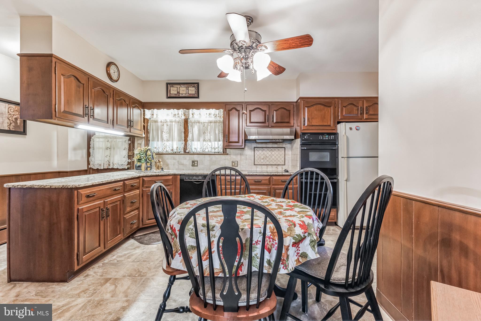 207 Radcliffe Road Glenside, PA 19038 - Photo 8 of 33 Kitchen