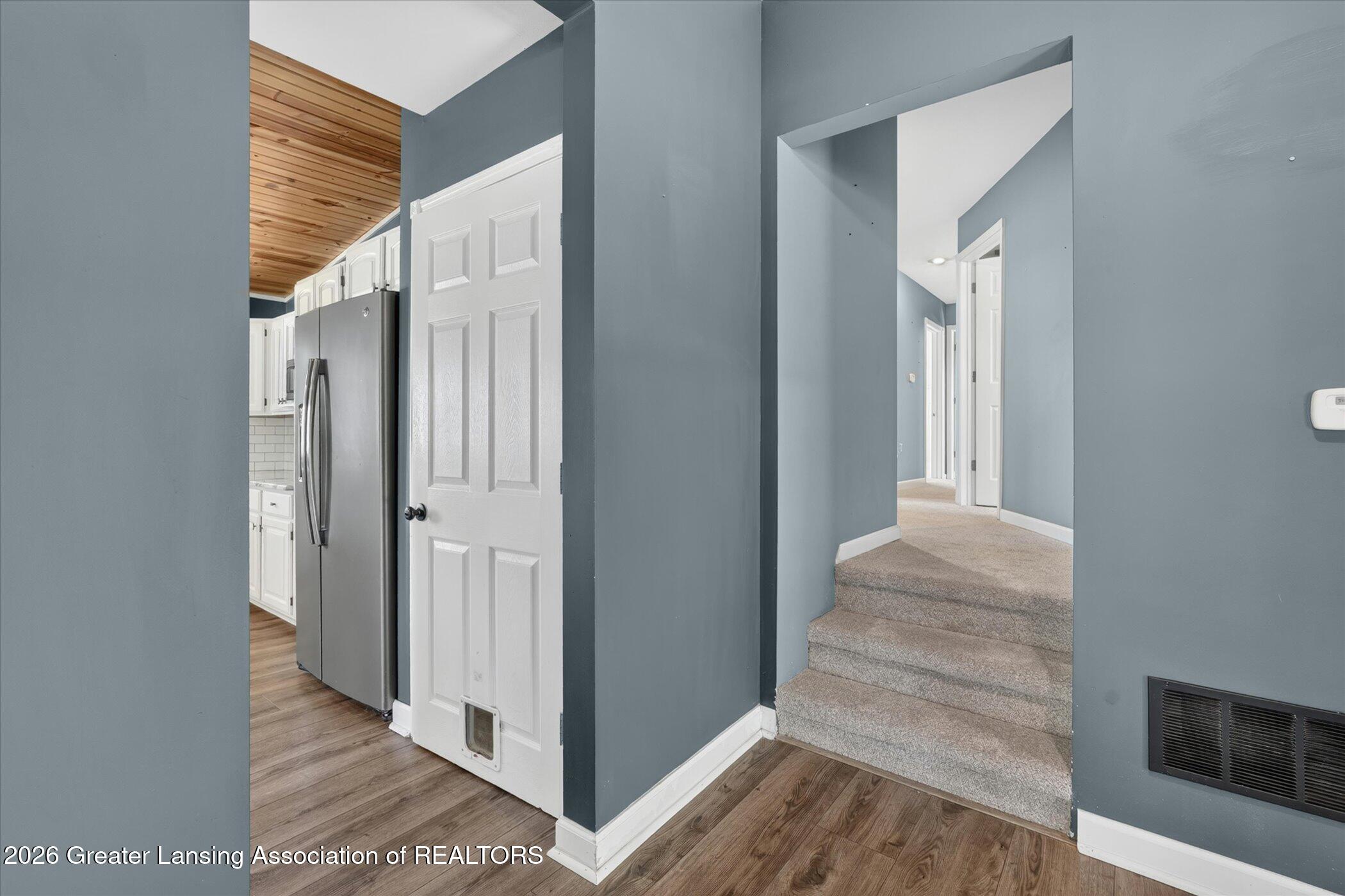1434 Petts Road Fenton, MI 48430 - Photo 21 of 74 Stairs to 2nd level
