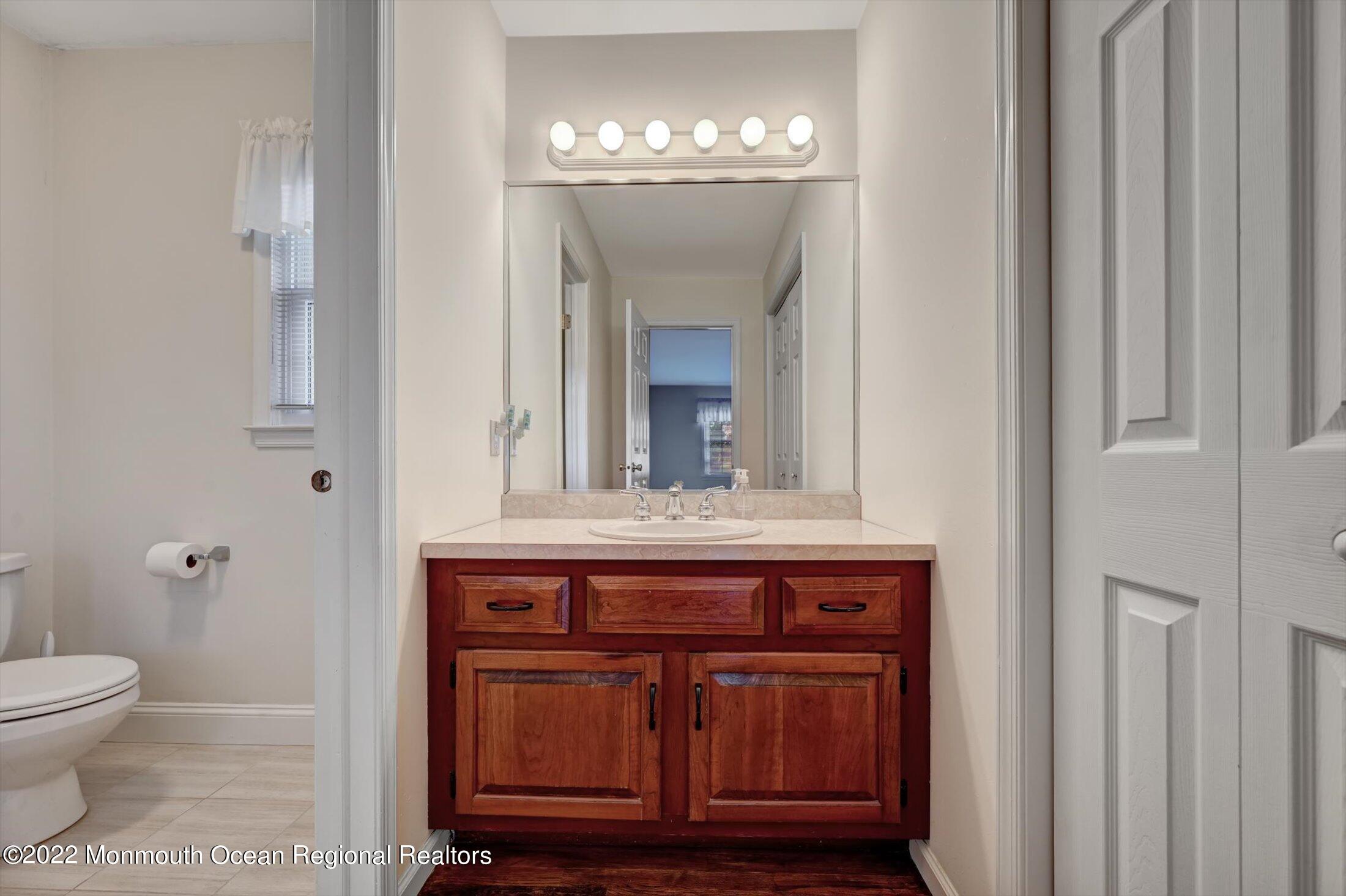 3 Cambridge Road Holmdel, NJ 07733 - Photo 18 of 31 Primary Bath