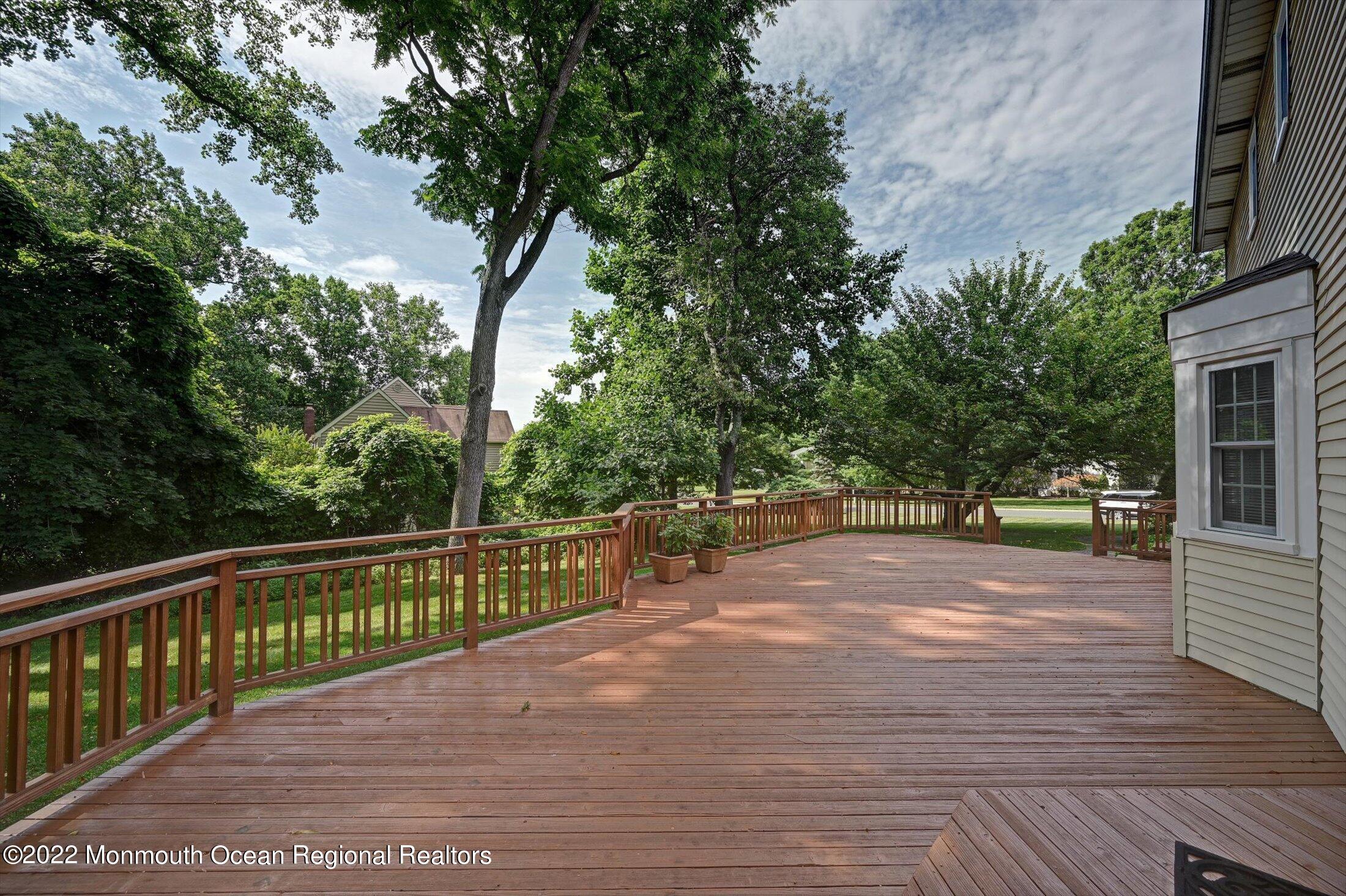 3 Cambridge Road Holmdel, NJ 07733 - Photo 27 of 31 Deck