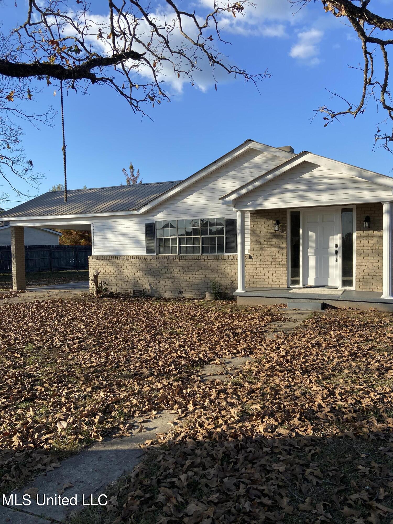 12090 Newton County Martin Road Collinsville, MS 39325 - Photo 1 of 22 IMG_3863