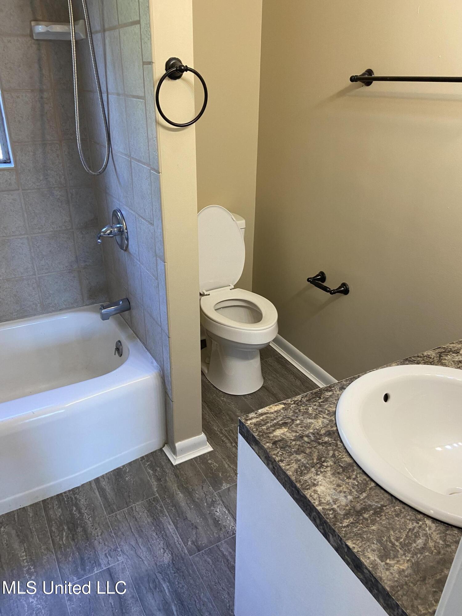 12090 Newton County Martin Road Collinsville, MS 39325 - Photo 16 of 22 IMG_3872