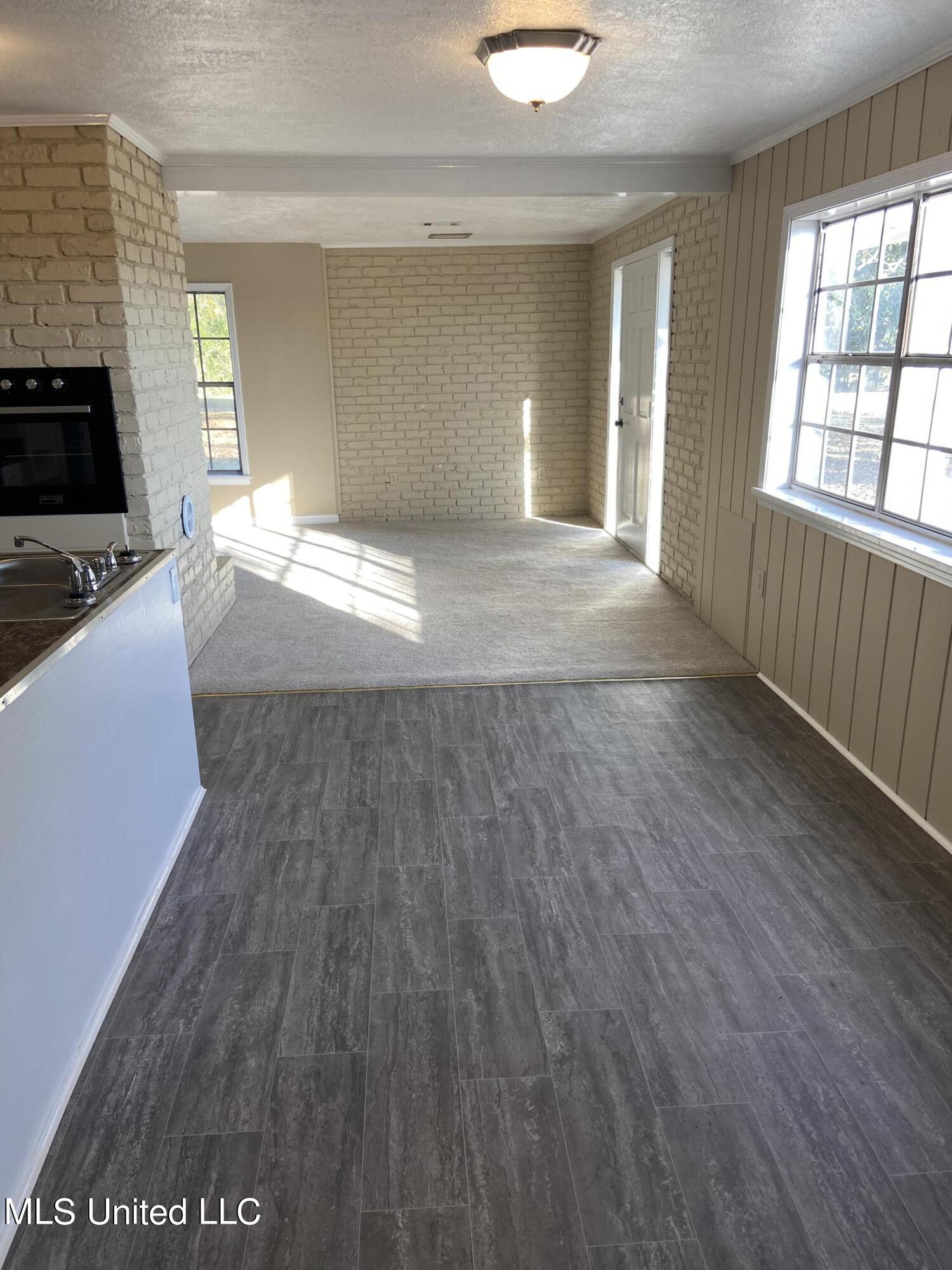 12090 Newton County Martin Road Collinsville, MS 39325 - Photo 6 of 22 IMG_3867