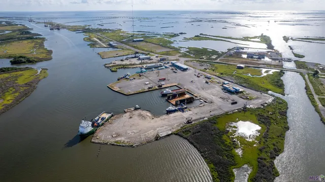 $8,995,000 | 25742 Old Highway 1, Golden Meadow, LA 70357