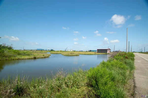 $8,995,000 | 25742 Old Highway 1, Golden Meadow, LA 70357