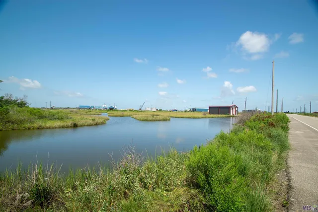 $8,995,000 | 25742 Old Highway 1, Golden Meadow, LA 70357