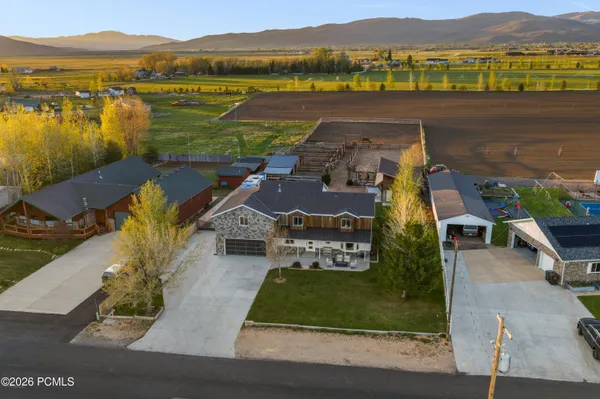 $1,600,000 | 320 West 2100 North, Kamas, UT 84036