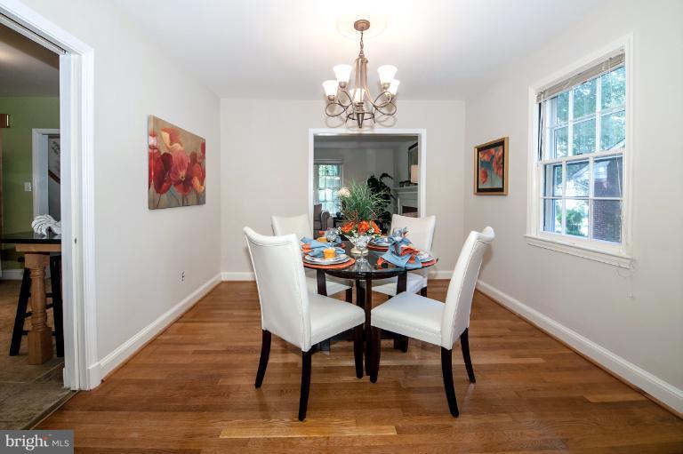 6007 Walton Road Bethesda, MD 20817 - Photo 15 of 28 Dining Room