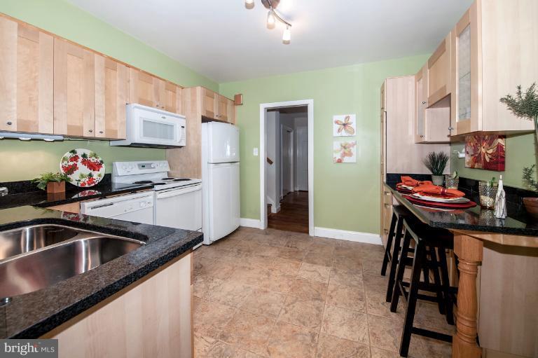 6007 Walton Road Bethesda, MD 20817 - Photo 3 of 28 Kitchen