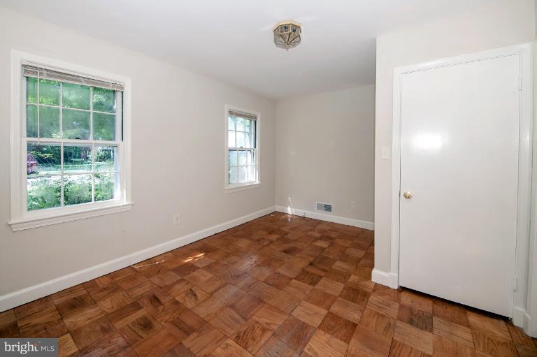 6007 Walton Road Bethesda, MD 20817 - Photo 7 of 28 Bedroom