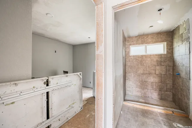 $250,000 | 22914 Skila Drive, Elmendorf, TX 78112